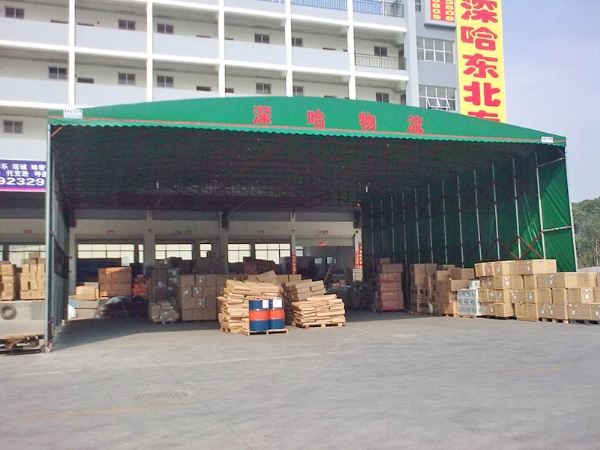 移動(dòng)式車棚
