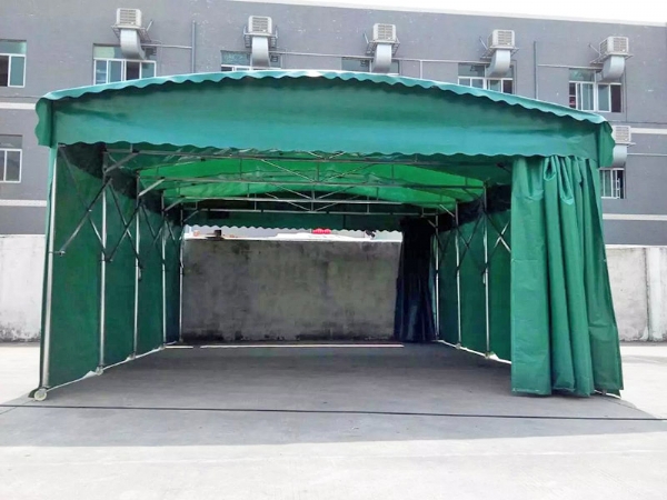 移動(dòng)式車棚